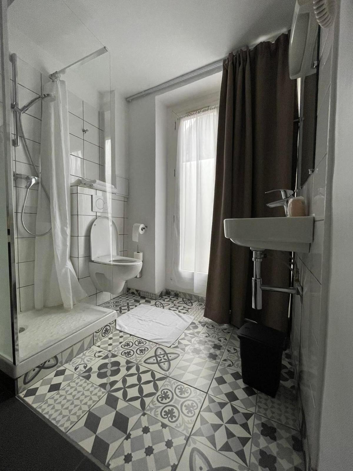 Hotel De La Herse D'Or Paris Bagian luar foto
